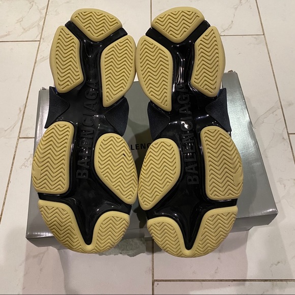 SOLD - Picture 5 of 7